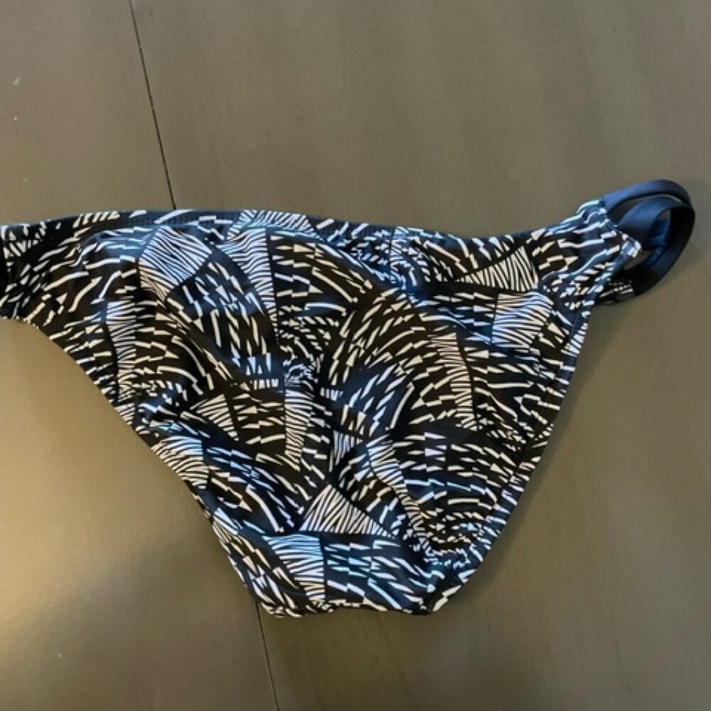 Mossimo Bikini Swim Bottom Hipster Misses Size L - NWT-black & white - Picture 2 of 3